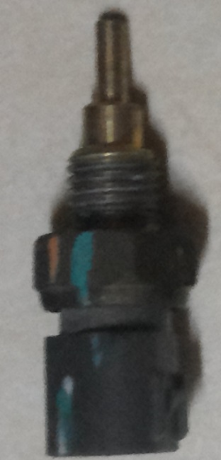 cam-bien-nhiet-do-nuoc-lam-mat