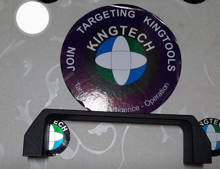 tay-nam-cua-phong-son